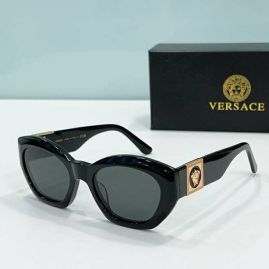 Picture of Versace Sunglasses _SKUfw57303408fw